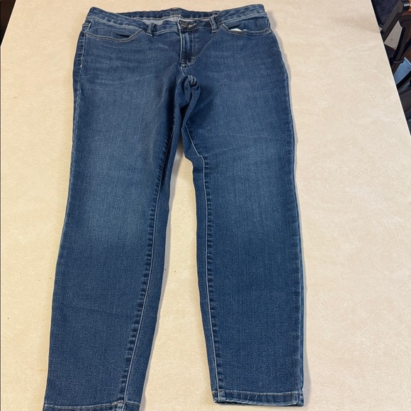 a.n.a Denim - a.n.a Blue Women's Ankle Jeans 🐯